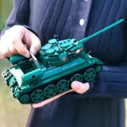 Sluban Model Bricks Army - szovjet T34-85 közepes harckocsi építőjáték készlet