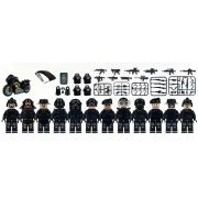 12 darab különleges bevetési egység építőjáték figura, számos kiegészítővel, motorkerékpárral